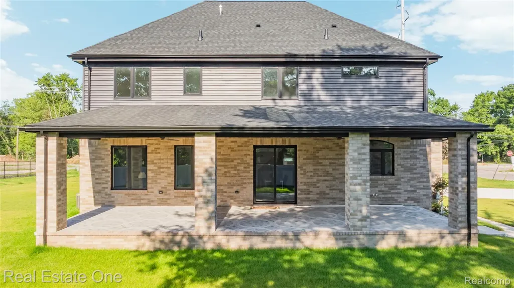5321 Rochester Road Troy City MI 48058