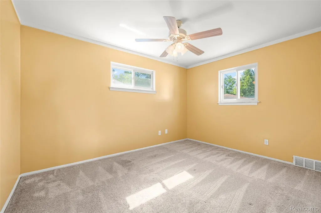 30853 Steinhauer Street Westland City MI 48186