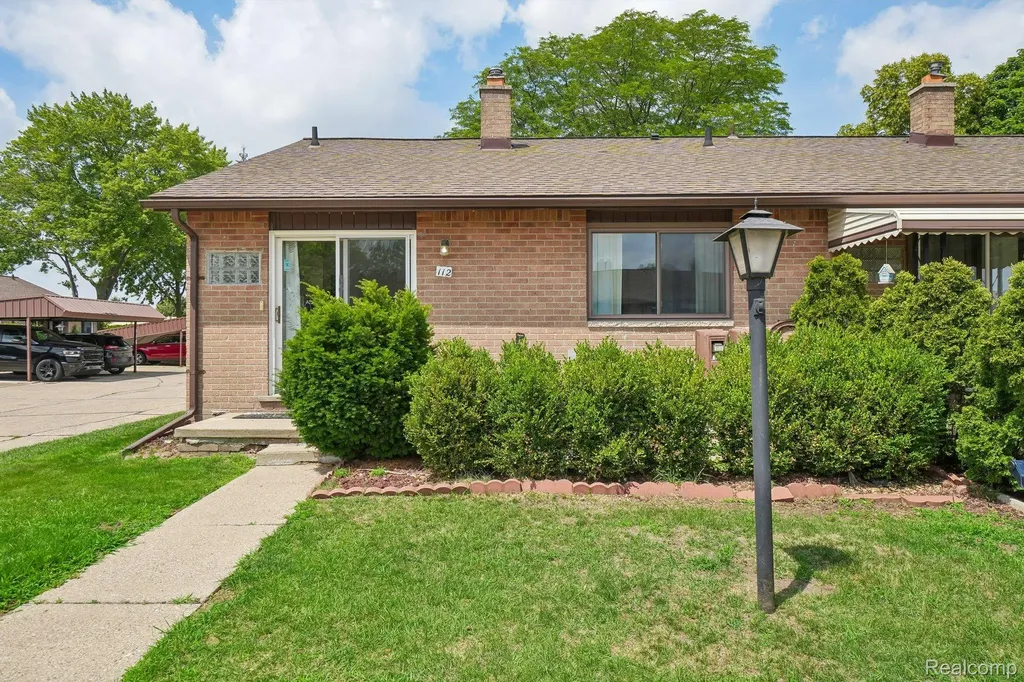 8401 18 Mile Road Sterling Heights City MI 48313