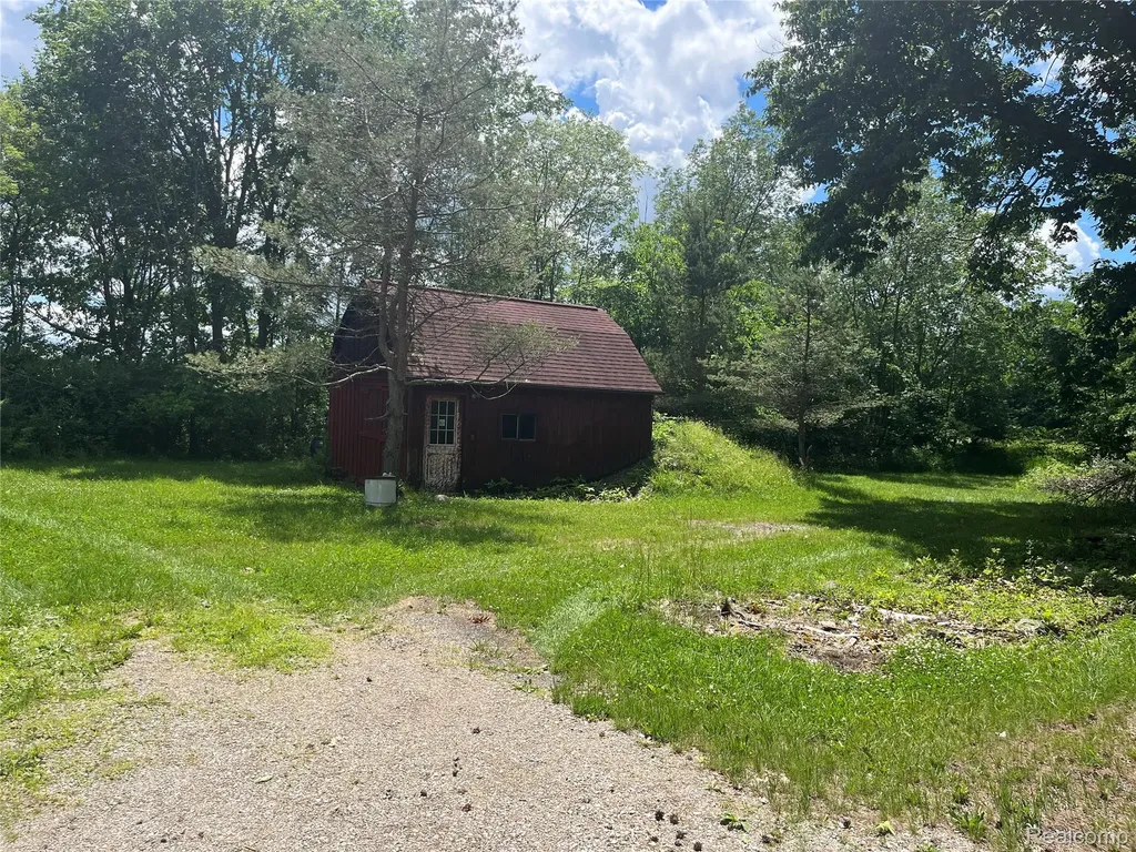 5015 Capac Road Mussey Township MI 48014