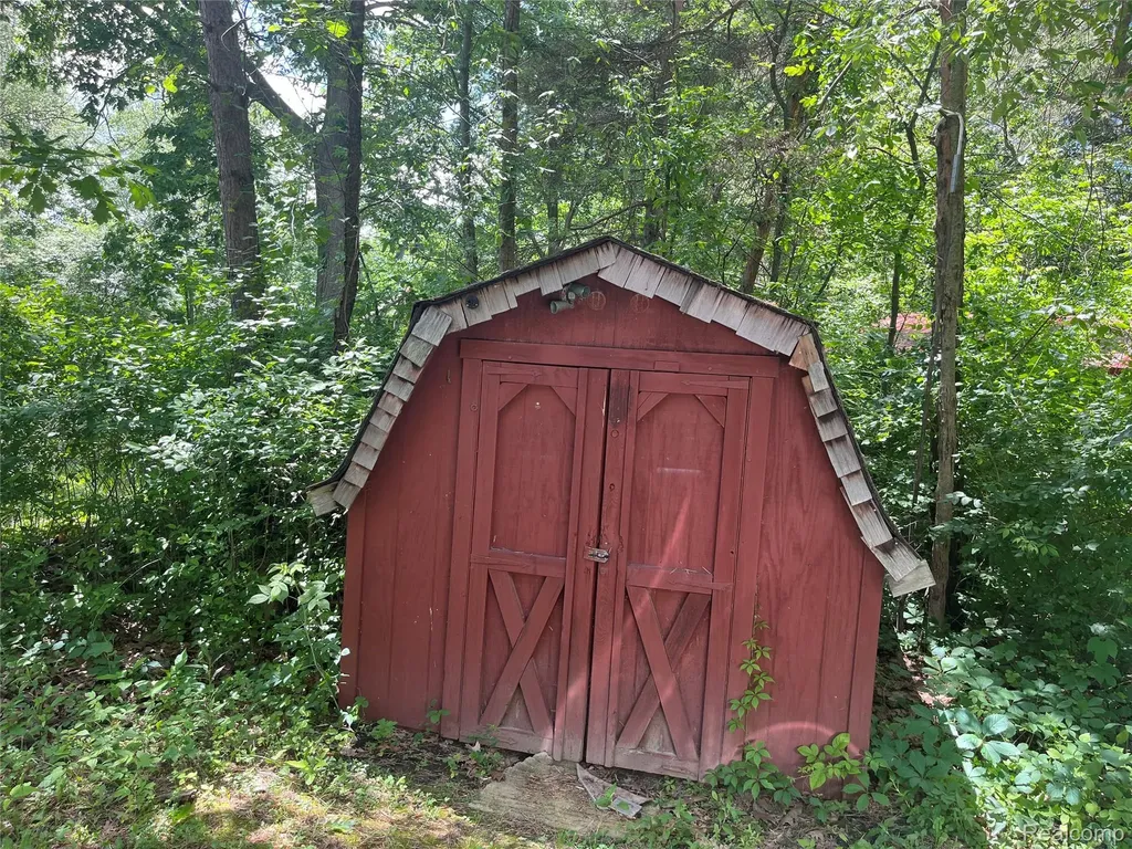 5015 Capac Road Mussey Township MI 48014