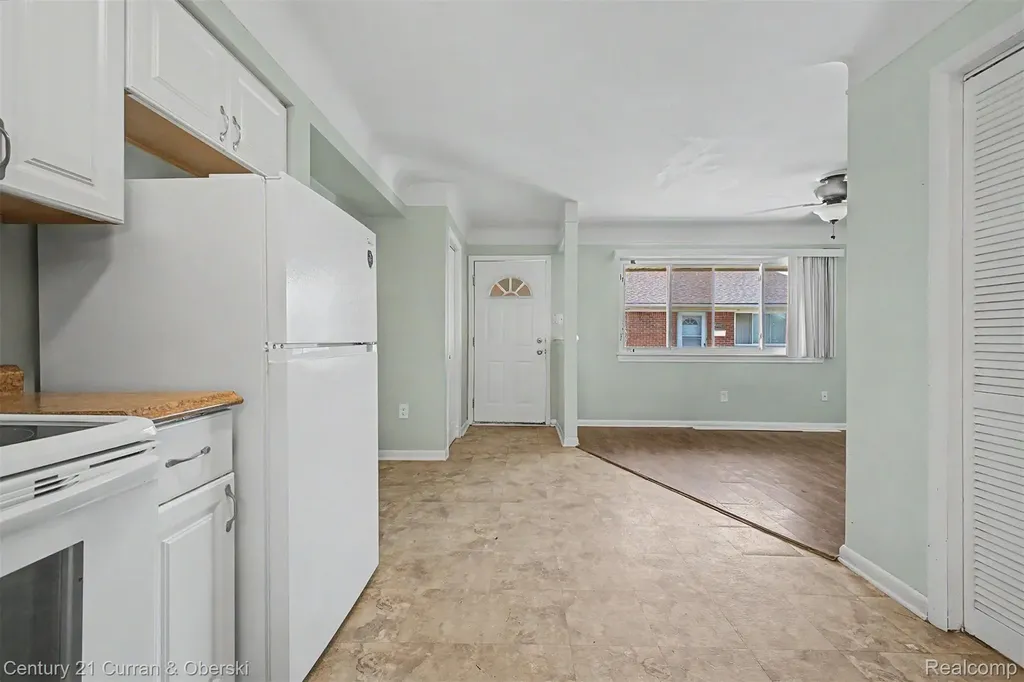 4222 Drouillard Street Lincoln Park City MI 48146