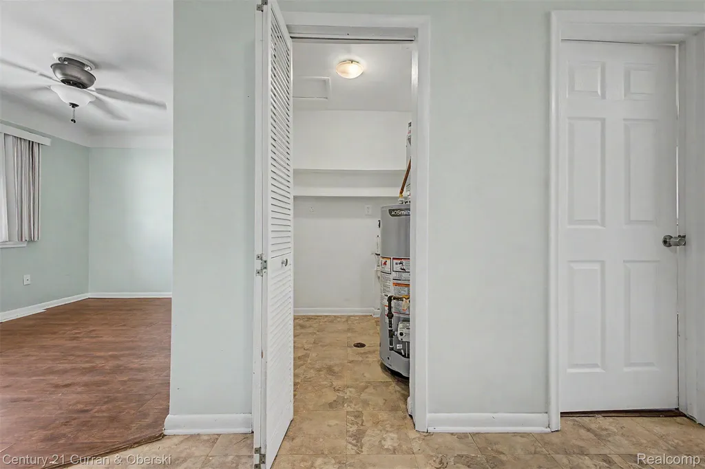 4222 Drouillard Street Lincoln Park City MI 48146