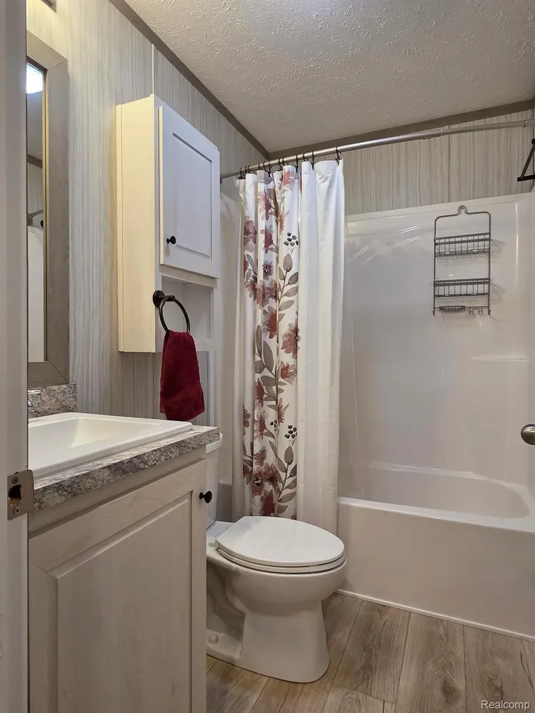 3300 Magnolia Court Midland City MI 48642