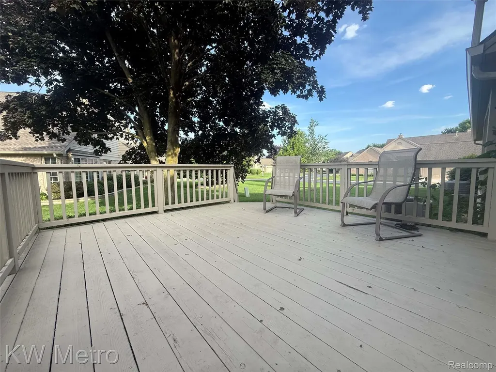42664 Jason Court Sterling Heights City MI 48313