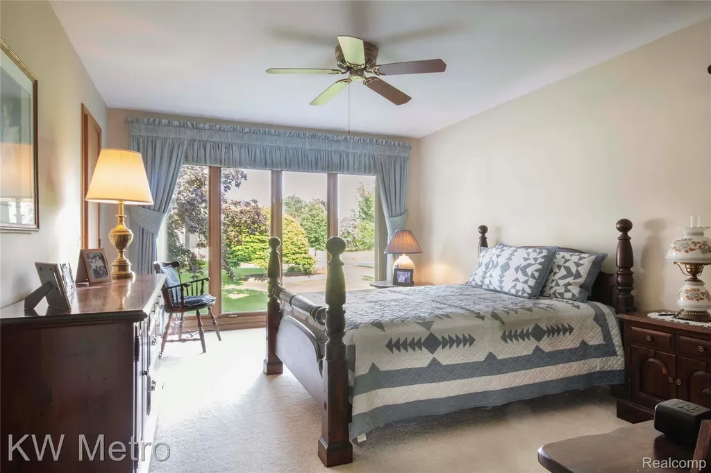 42664 Jason Court Sterling Heights City MI 48313