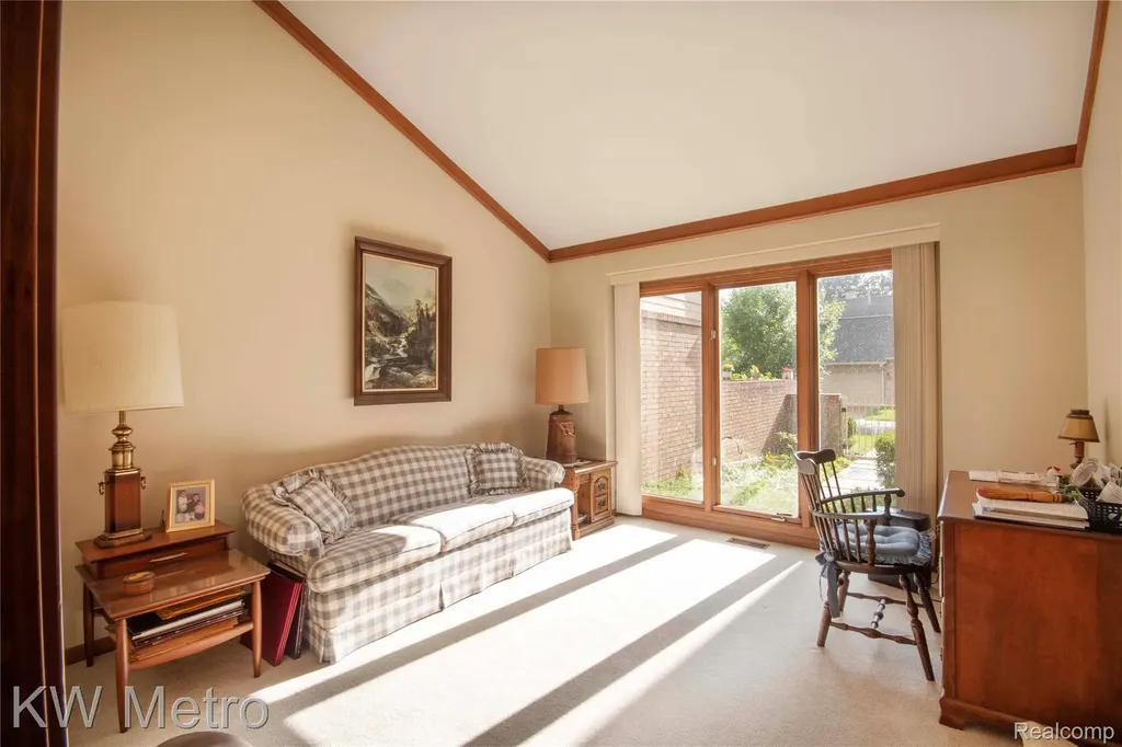 42664 Jason Court Sterling Heights City MI 48313