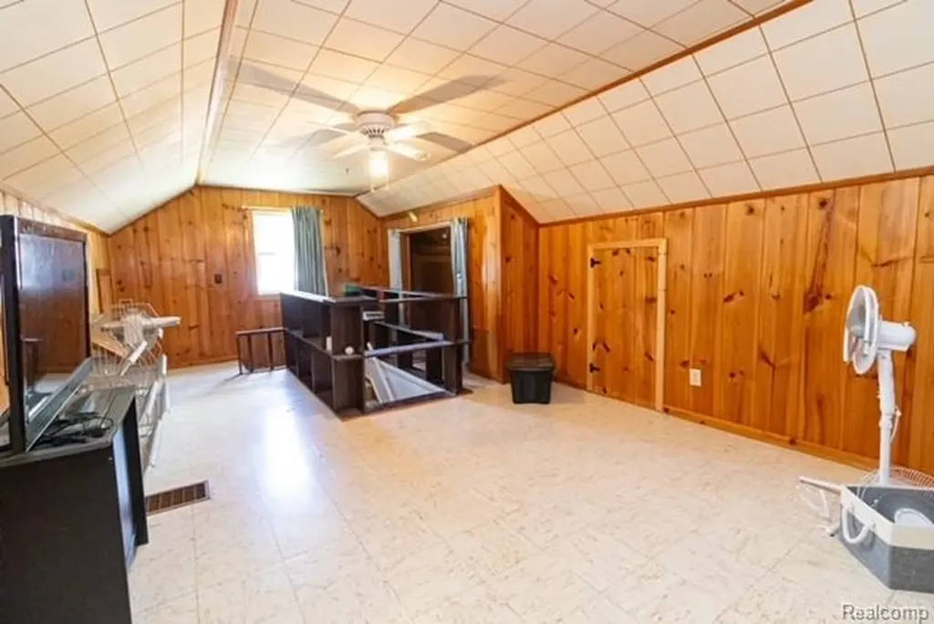 1401 Irene Avenue Flint City MI 48503