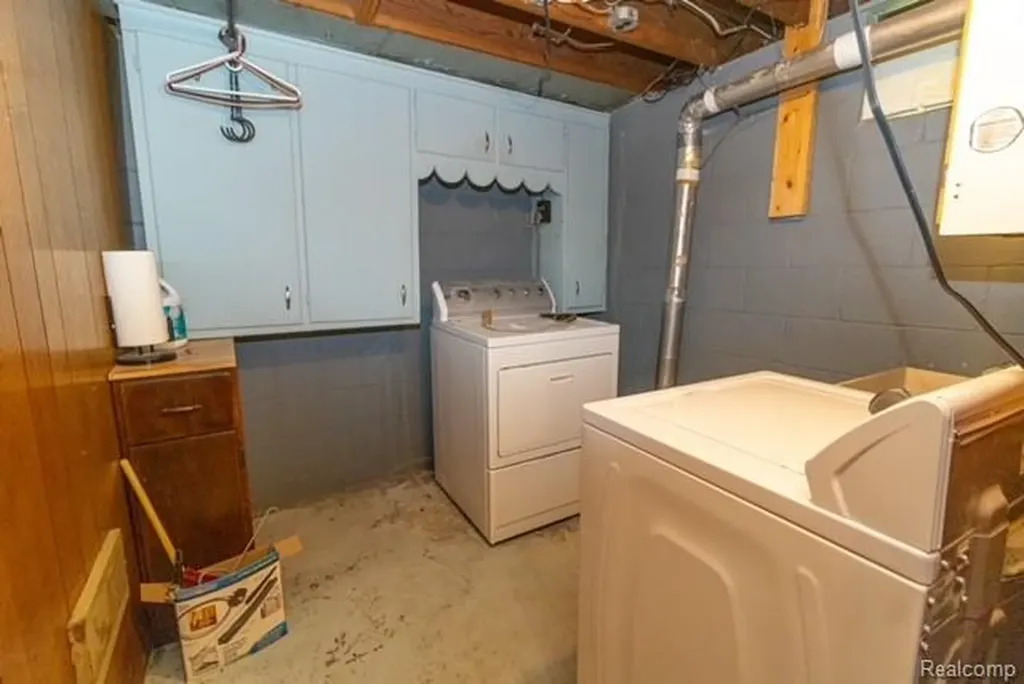 1401 Irene Avenue Flint City MI 48503