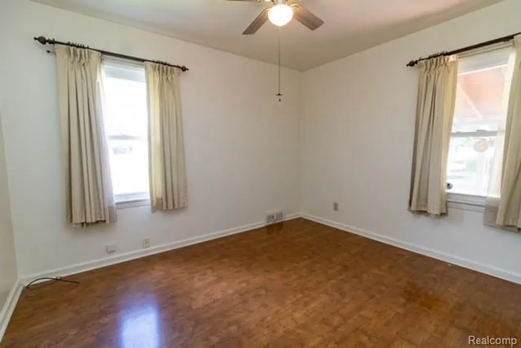 1401 Irene Avenue Flint City MI 48503