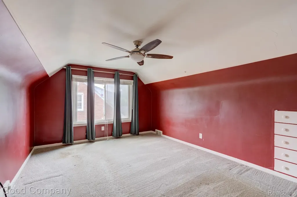 1921 Mcdonald Avenue Royal Oak City MI 48073