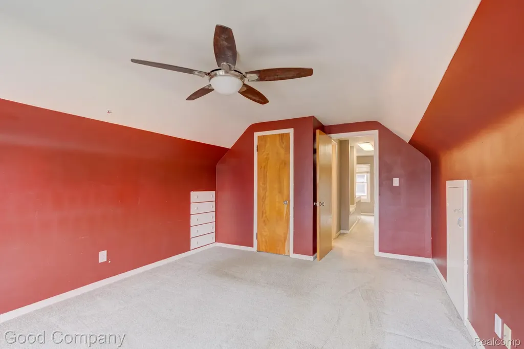 1921 Mcdonald Avenue Royal Oak City MI 48073