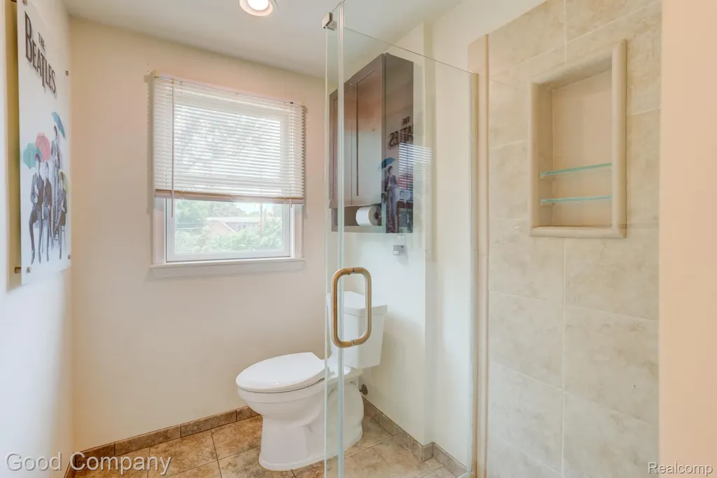 1921 Mcdonald Avenue Royal Oak City MI 48073