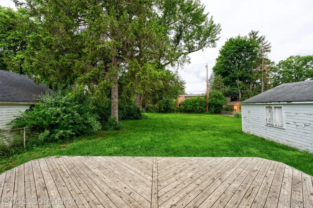 1921 Mcdonald Avenue Royal Oak City MI 48073