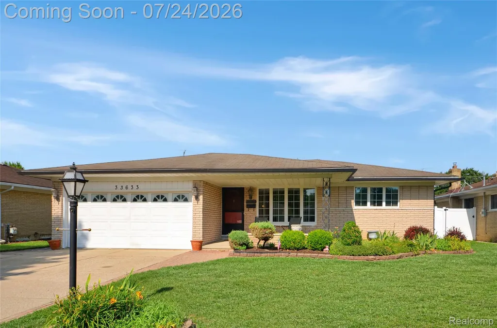 33633 Mina Drive Sterling Heights City MI 48312