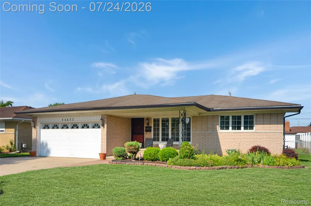 33633 Mina Drive Sterling Heights City MI 48312