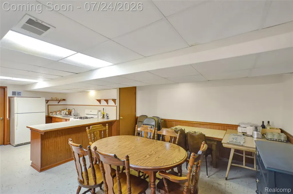 33633 Mina Drive Sterling Heights City MI 48312