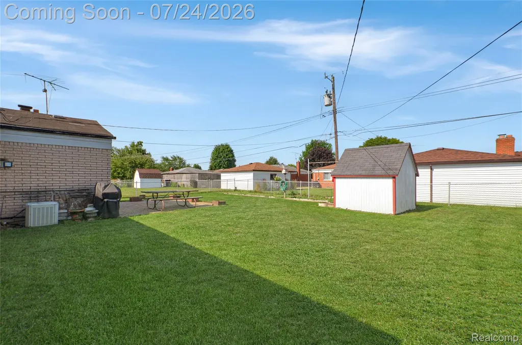 33633 Mina Drive Sterling Heights City MI 48312