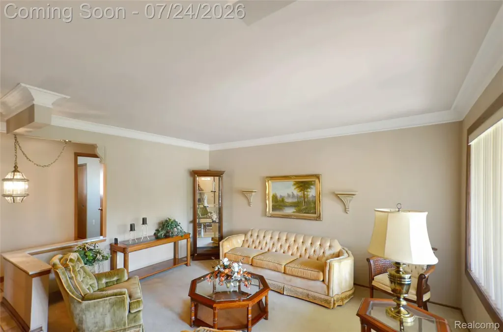 33633 Mina Drive Sterling Heights City MI 48312