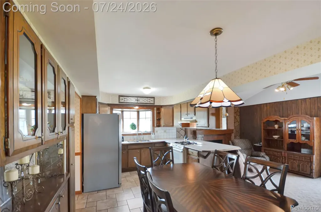 33633 Mina Drive Sterling Heights City MI 48312