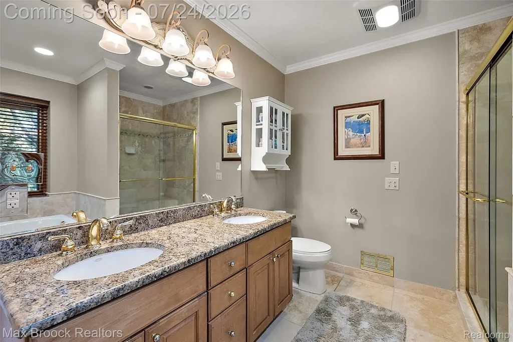 2445 Island View Drive West Bloomfield Charter Township MI 48324