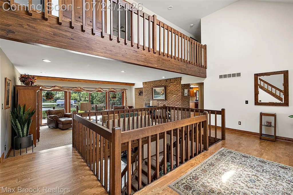 2445 Island View Drive West Bloomfield Charter Township MI 48324