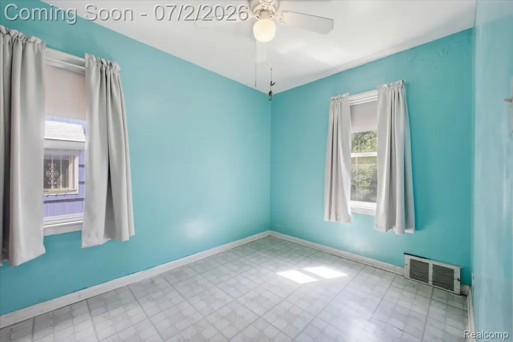 5202 Dupont Street Flint City MI 48505