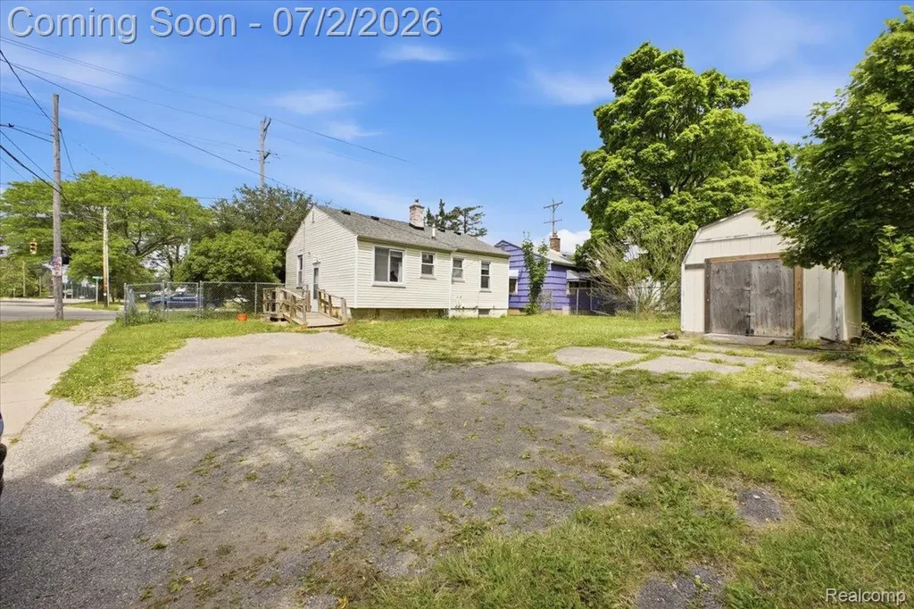 5202 Dupont Street Flint City MI 48505
