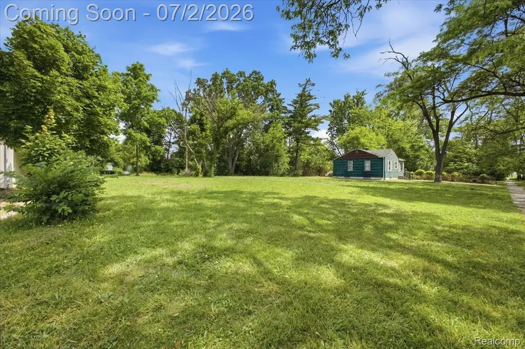 5202 Dupont Street Flint City MI 48505