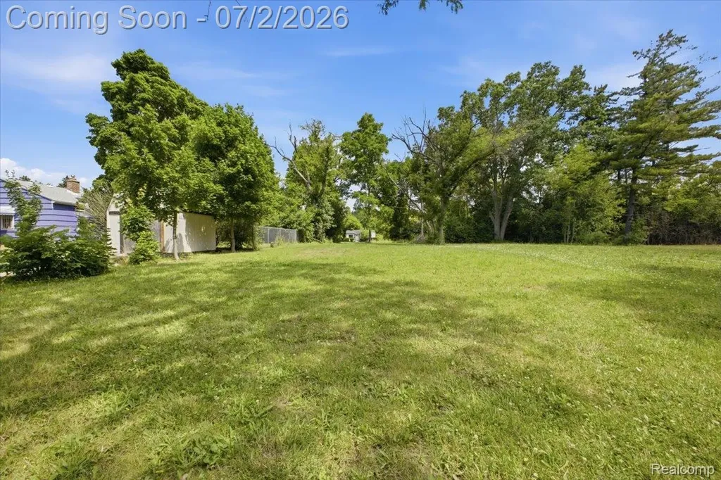 5202 Dupont Street Flint City MI 48505