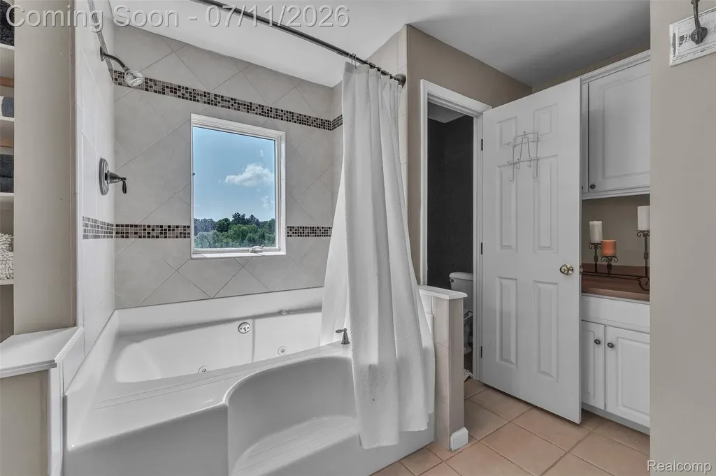 10146 Marshall Road Green Oak Township MI 48178