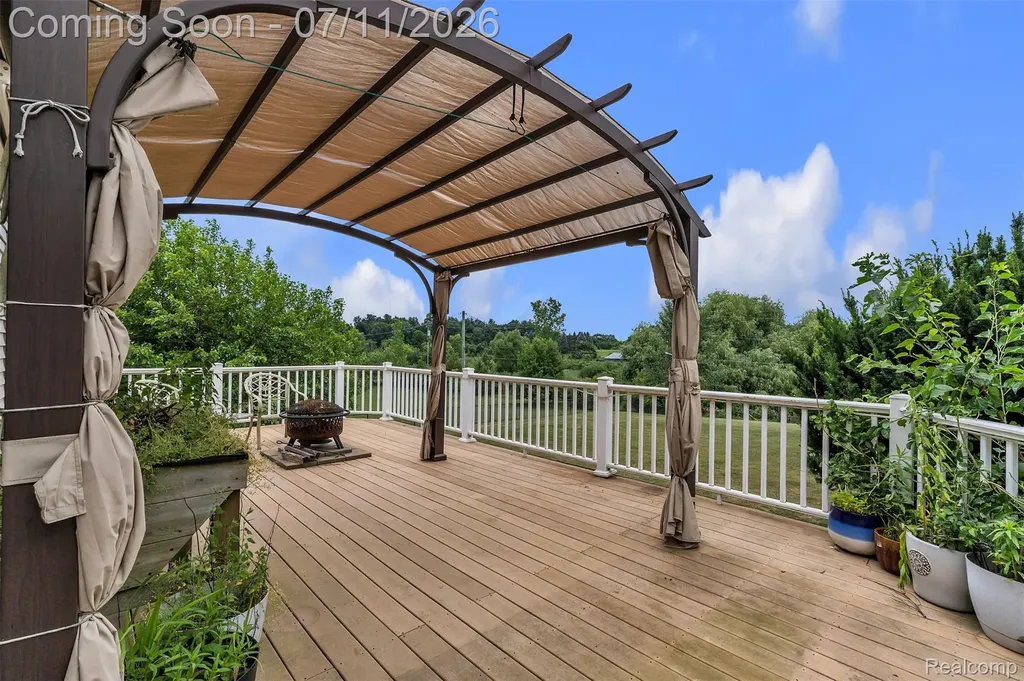 10146 Marshall Road Green Oak Township MI 48178