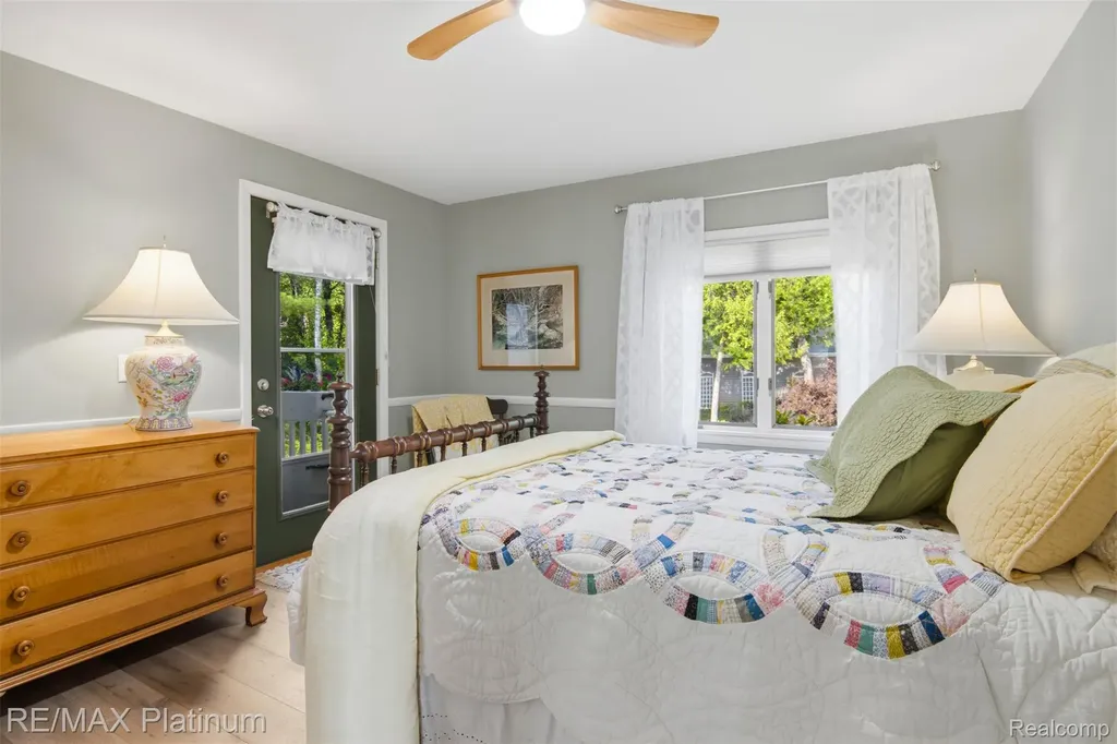 33090 East Side Drive Peaine Township MI 49782