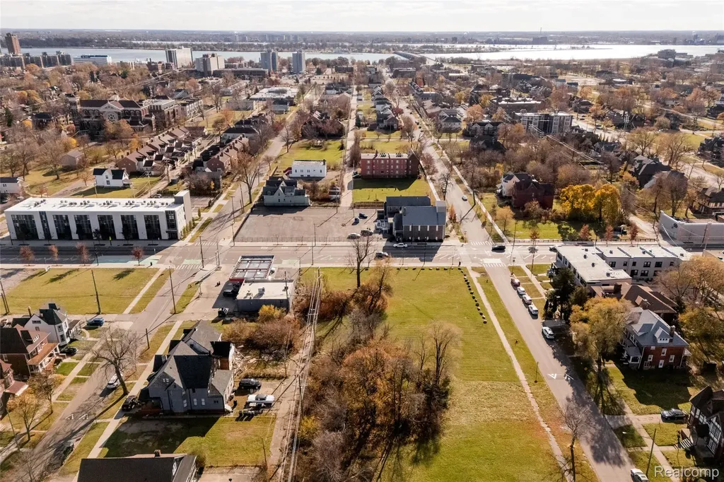 7319 Kercheval Street Detroit City MI 48214