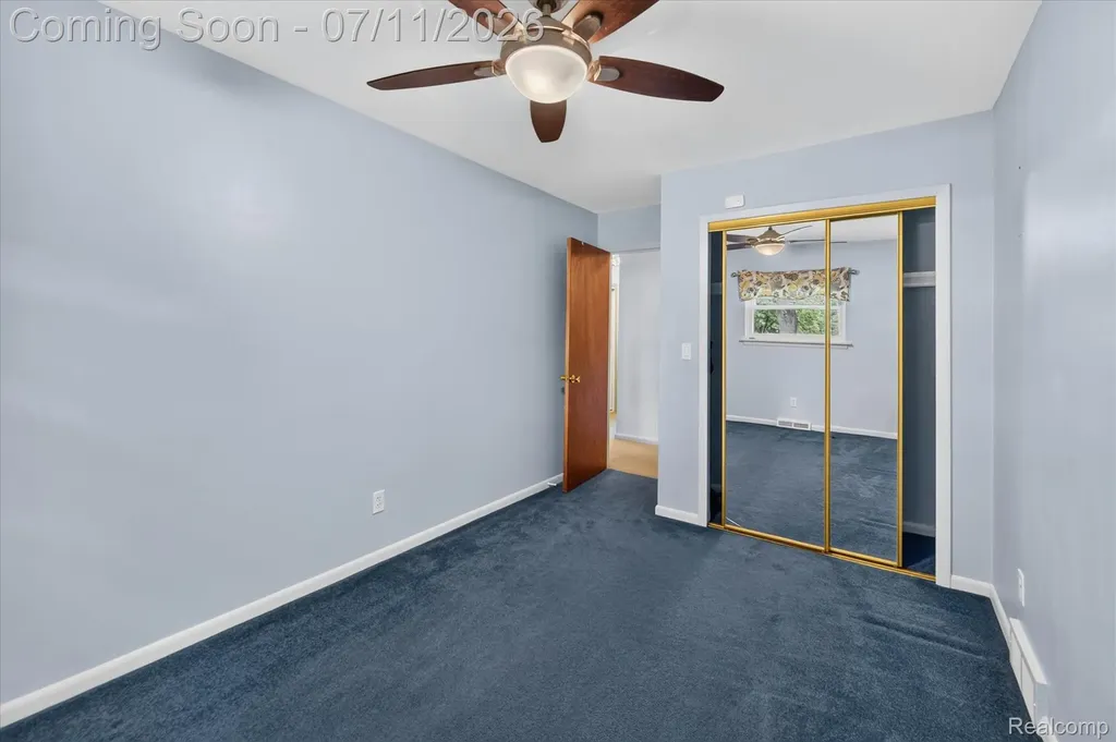 2721 Edgefield Drive Waterford Charter Township MI 48328