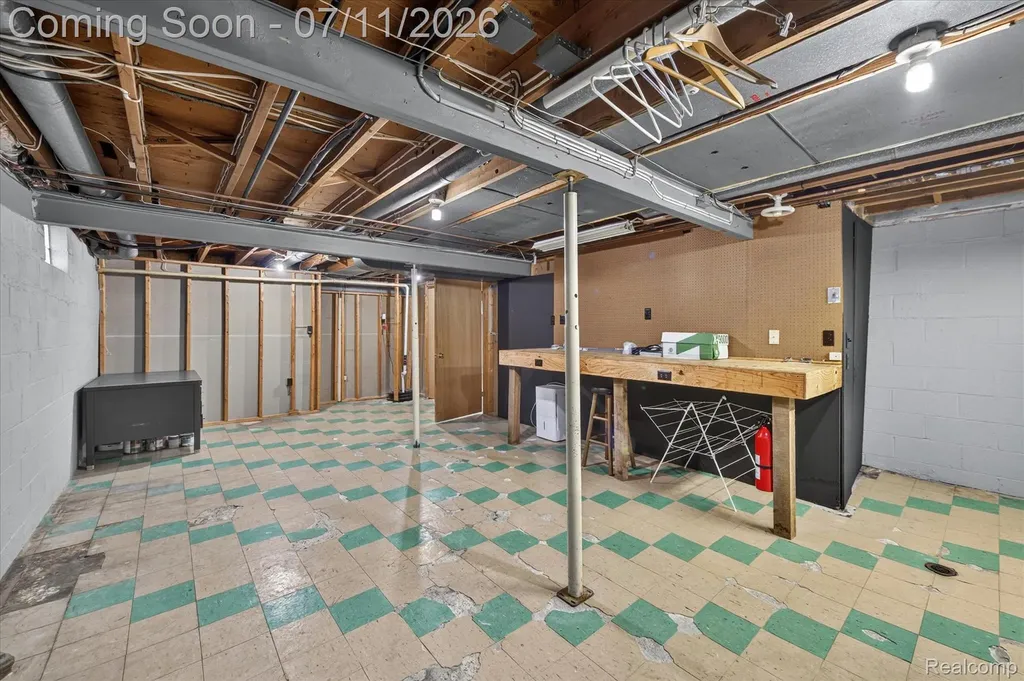 2721 Edgefield Drive Waterford Charter Township MI 48328