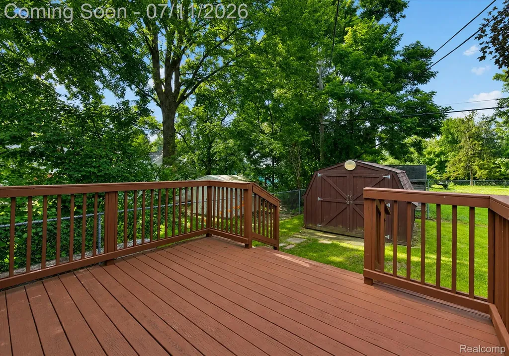 2721 Edgefield Drive Waterford Charter Township MI 48328