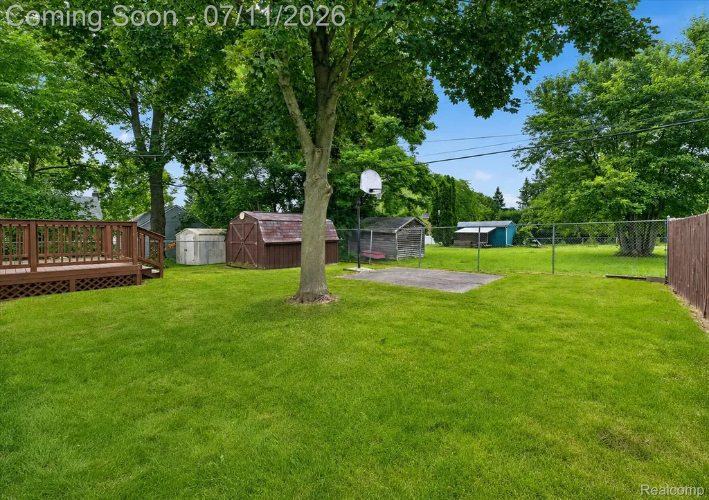 2721 Edgefield Drive Waterford Charter Township MI 48328