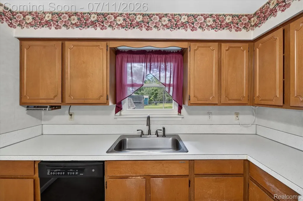 2721 Edgefield Drive Waterford Charter Township MI 48328