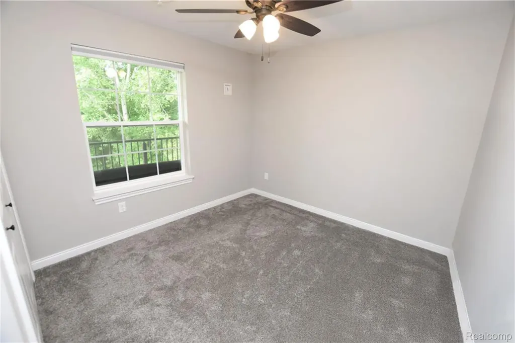 899 Watercress Lane Fenton City MI 48430