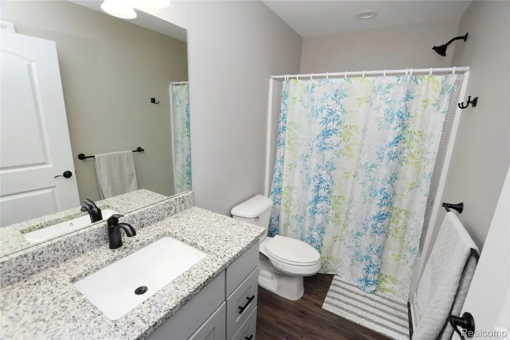899 Watercress Lane Fenton City MI 48430