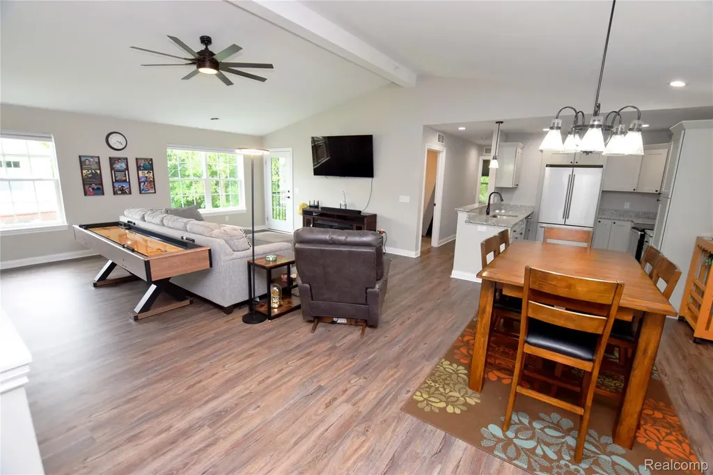 899 Watercress Lane Fenton City MI 48430
