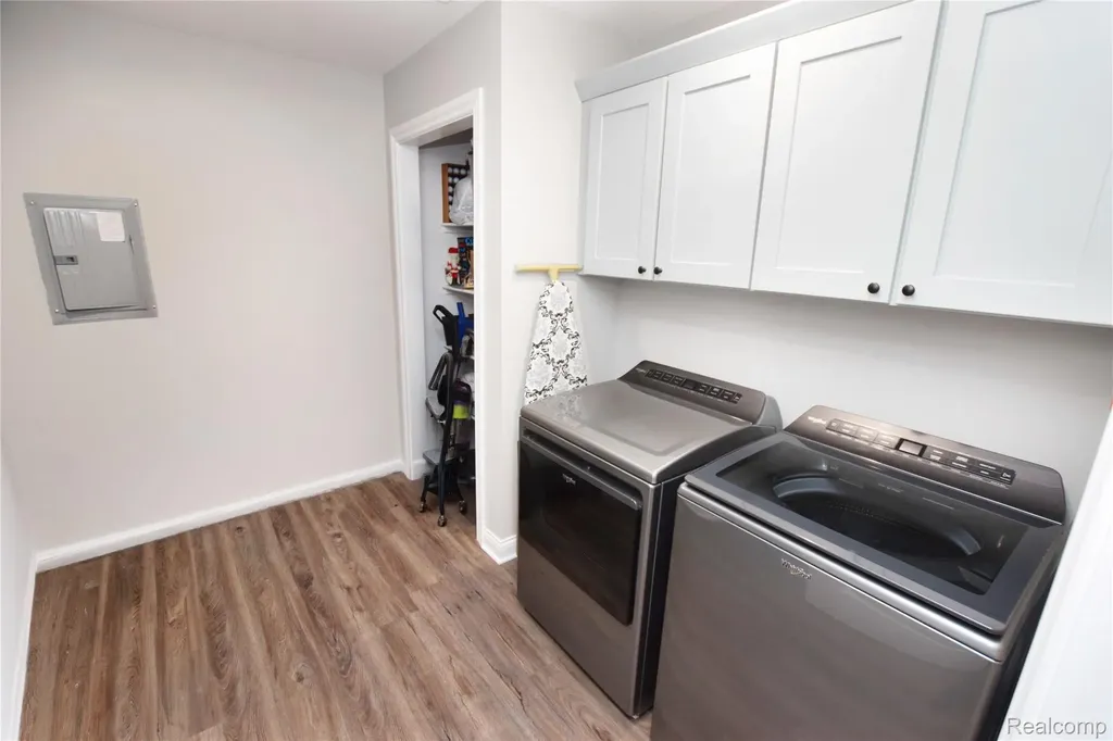 899 Watercress Lane Fenton City MI 48430