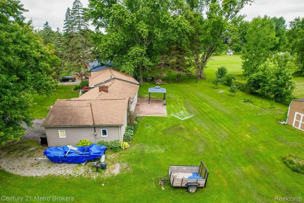 4373 Dexel Drive Burton City MI 48519