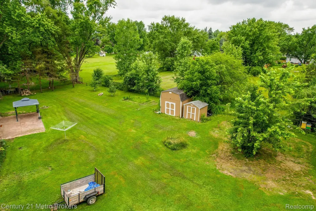4373 Dexel Drive Burton City MI 48519