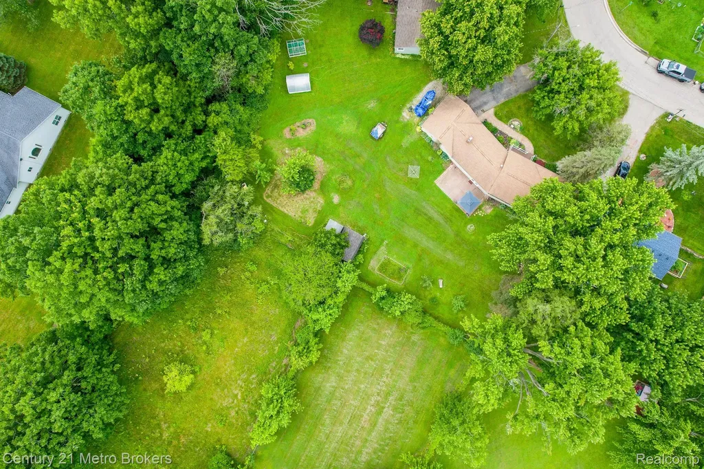 4373 Dexel Drive Burton City MI 48519