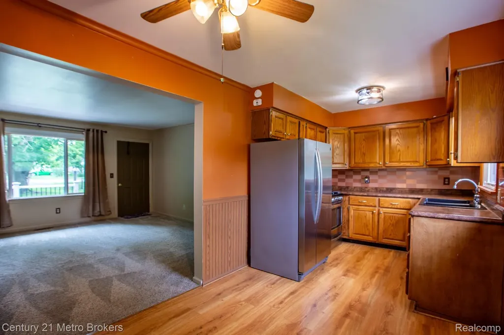 4373 Dexel Drive Burton City MI 48519