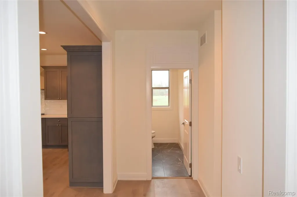 3093 Raffler Drive Rochester Hills City MI 48307