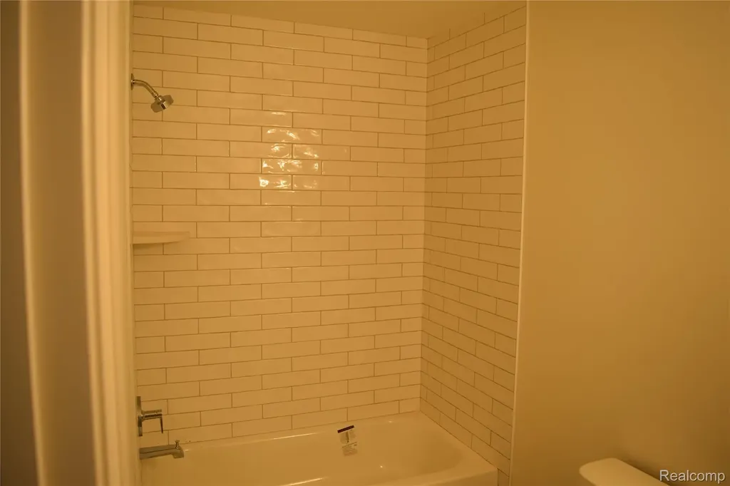 3093 Raffler Drive Rochester Hills City MI 48307