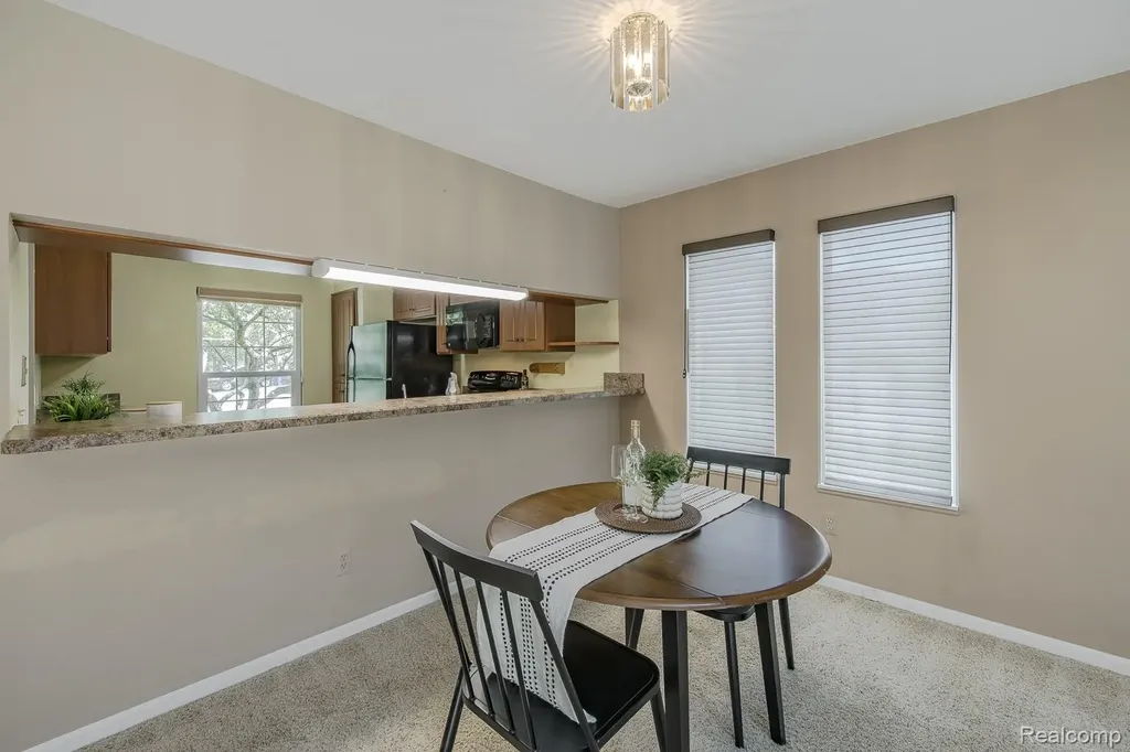 1074 Sandpiper Drive Waterford Charter Township MI 48328